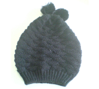 Ürün Kodu : B122.003<br>Boyunluklu Başlık <br> Beanie as Snood with Pompon